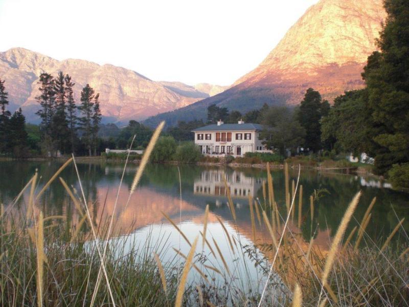 Auberge La Dauphine Guest House Franschhoek Esterno foto